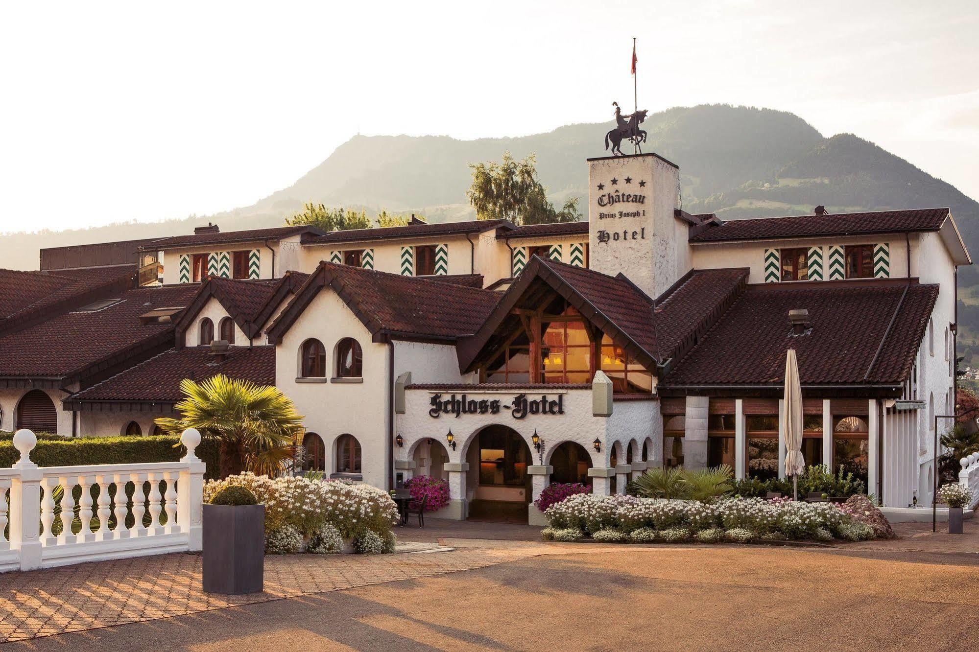 Swiss-Chalet Merlischachen - Romantik Schloss-Hotel Am See Küssnacht Exterior foto